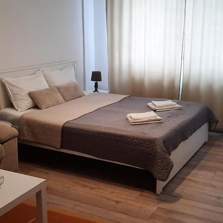 Lyra Apartment Sfantu Gheorghe  Luaran gambar