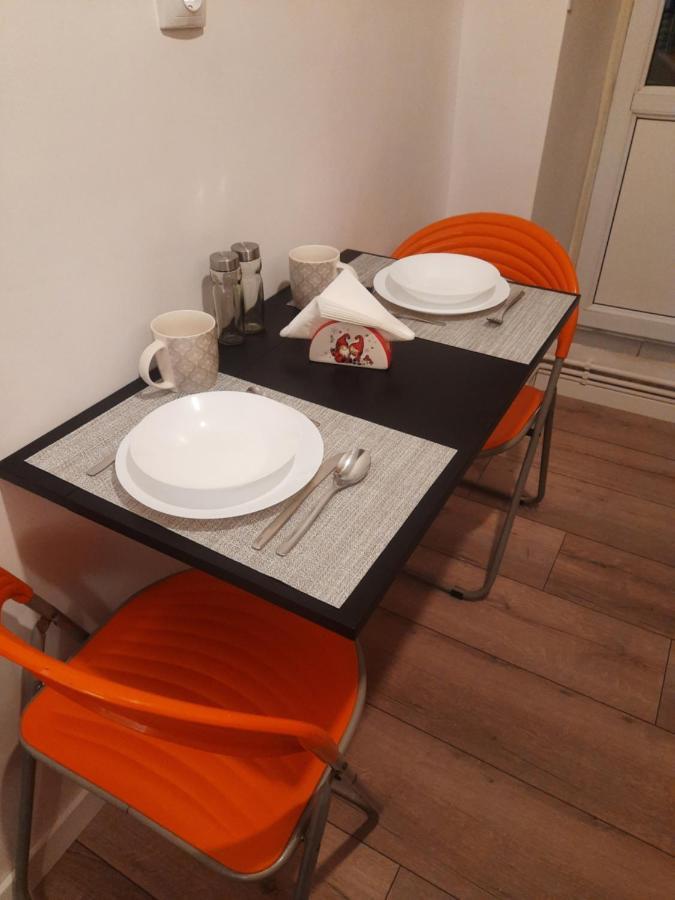 Lyra Apartment Sfantu Gheorghe  Luaran gambar